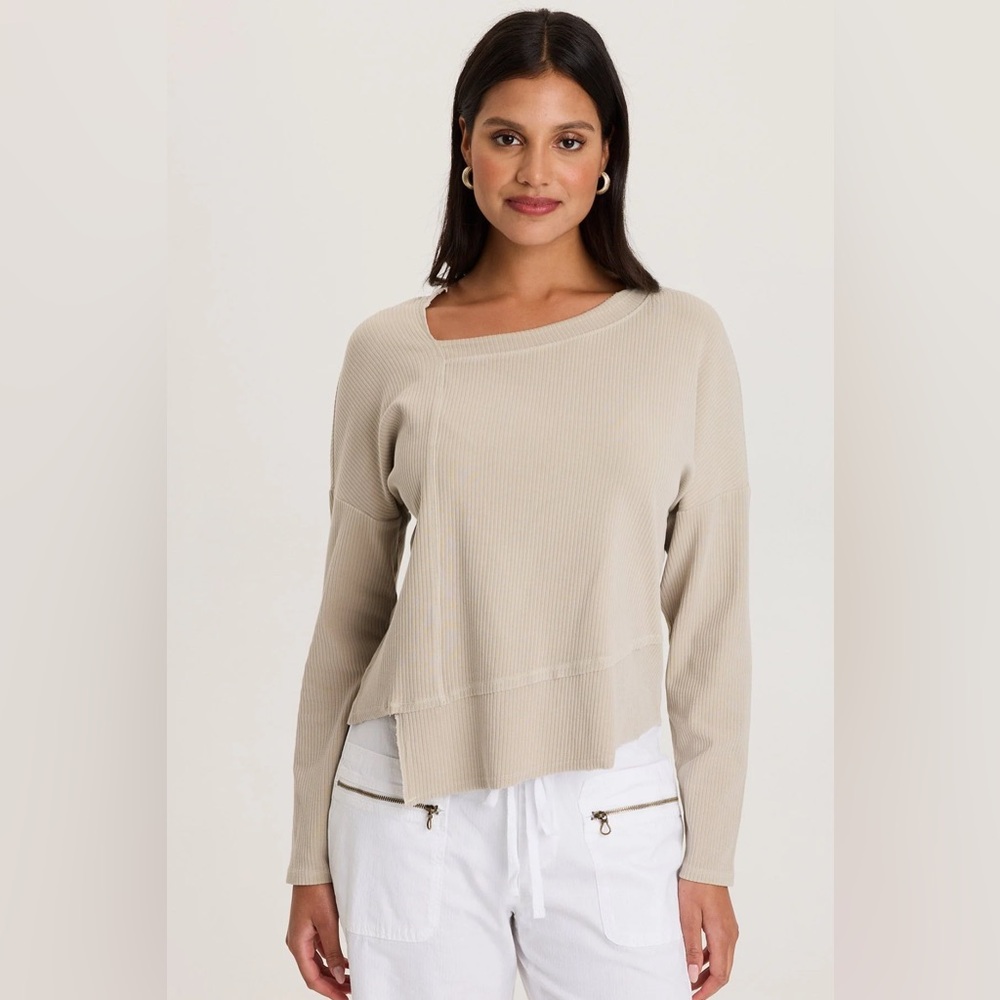 XCVI
HADDEN ASYMMETRICAL HEM LONG SLEEVE TOP
 In Center Stage Pigment